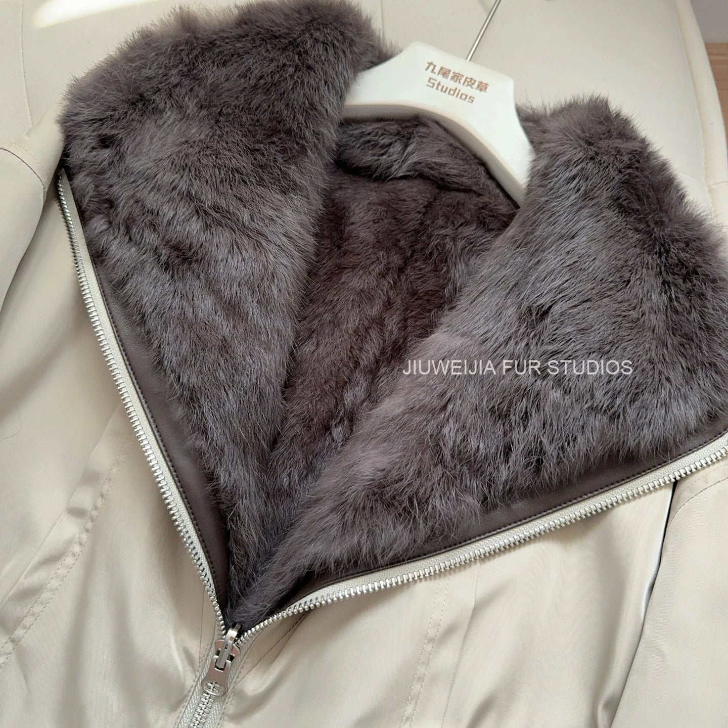 Women's Winter Jacket 2025 New Hot Natural Real Rabbit Fur Parka Coat Luxury Female With Warm Outerwears Fashion Trend Clothes
