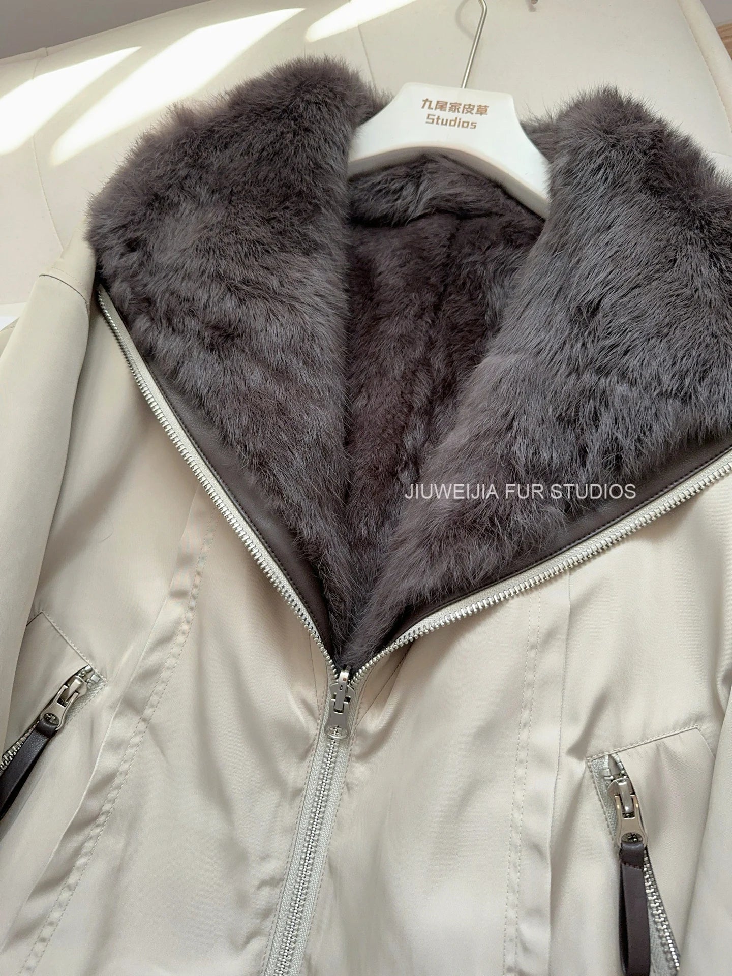 Women's Winter Jacket 2025 New Hot Natural Real Rabbit Fur Parka Coat Luxury Female With Warm Outerwears Fashion Trend Clothes